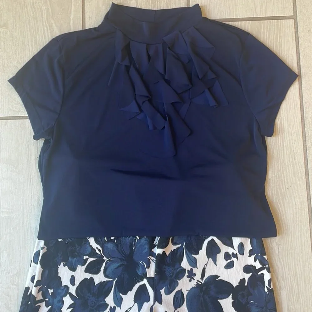 Double Take Petites  Size S Stretch Top in Navy Blue with Ribbon Neckline - Picture 9 of 10